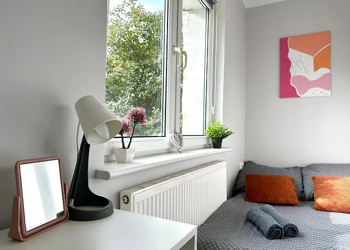 Mmrent Mary\'S Room